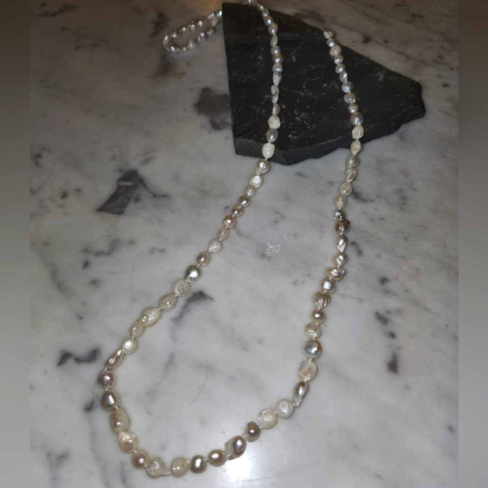 46 Inch Geniune Freshwater Pearl Necklace Nwot